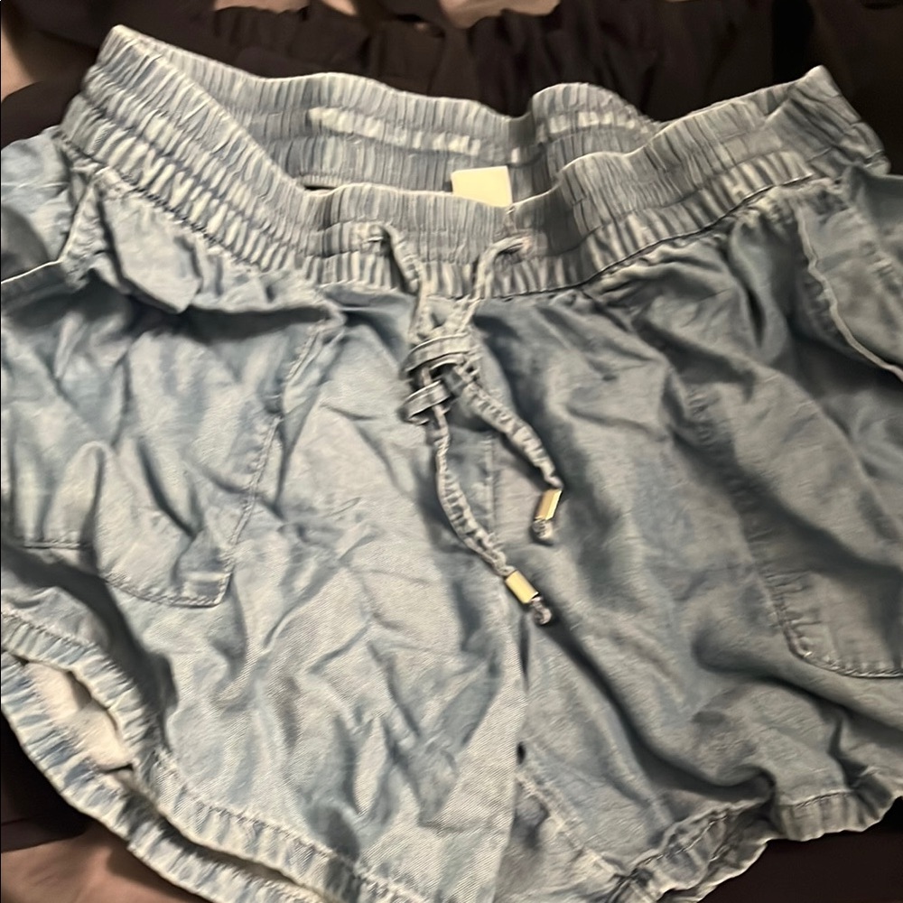 Stylish Assorted Shorts Collection - Picture 8 of 11